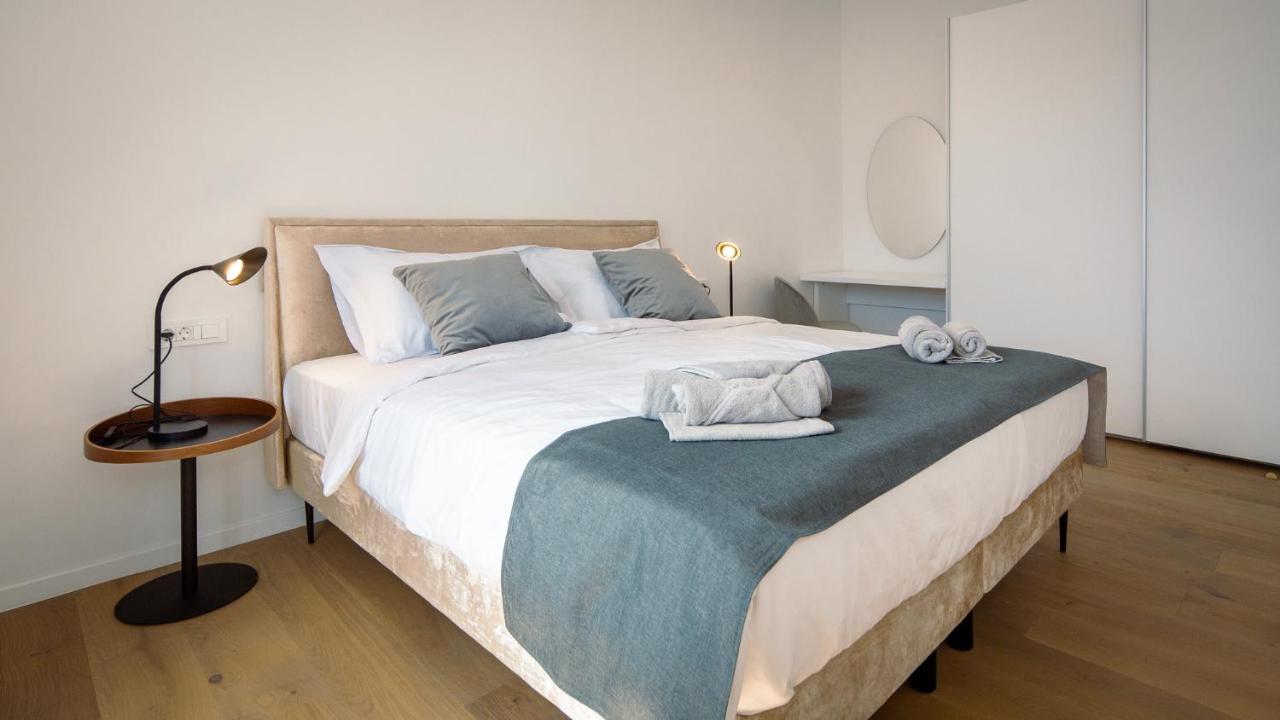 Pr Premium Apartment ロヴィニ エクステリア 写真